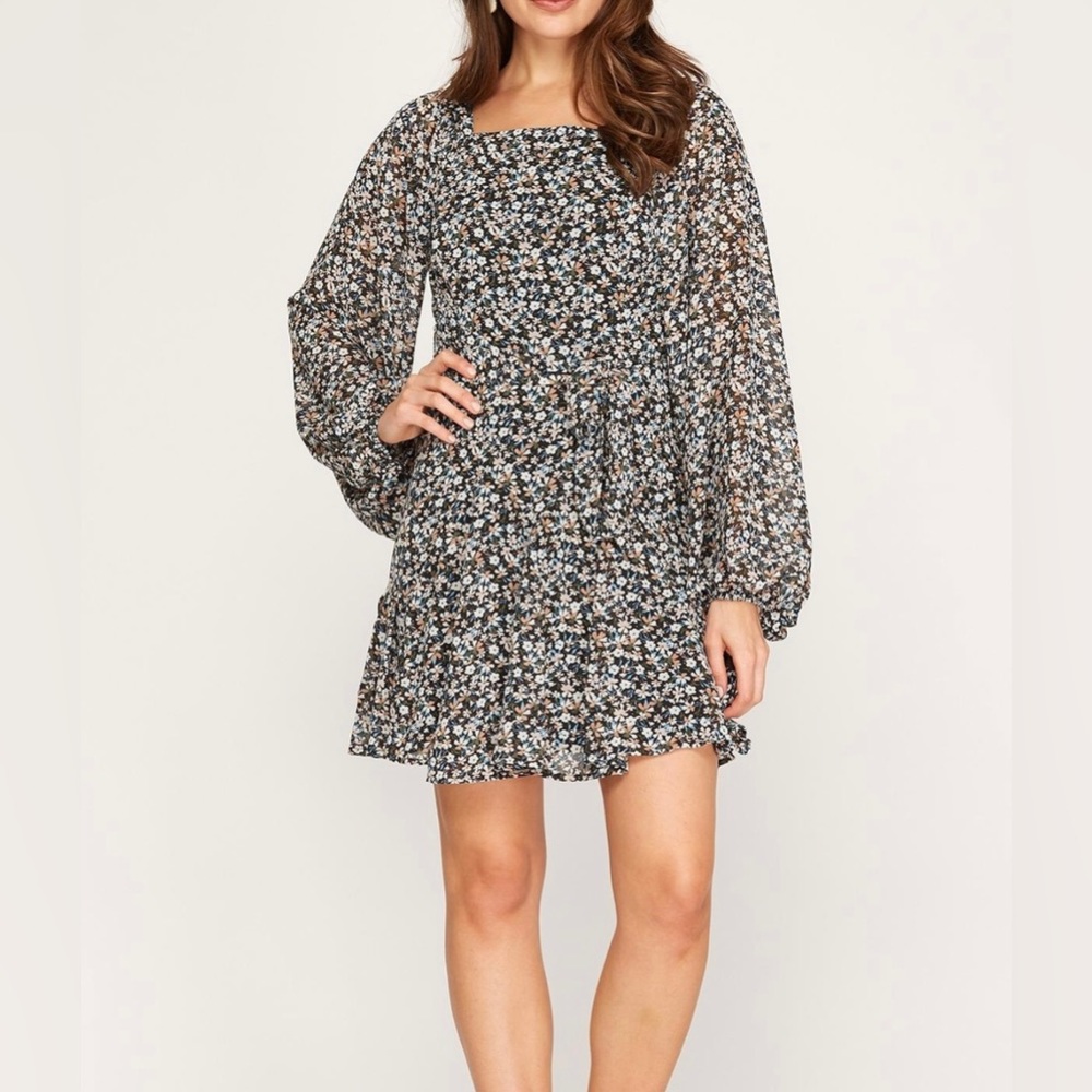 She + Sky | Floral Balloon Sleeve Dress | Size Medium
